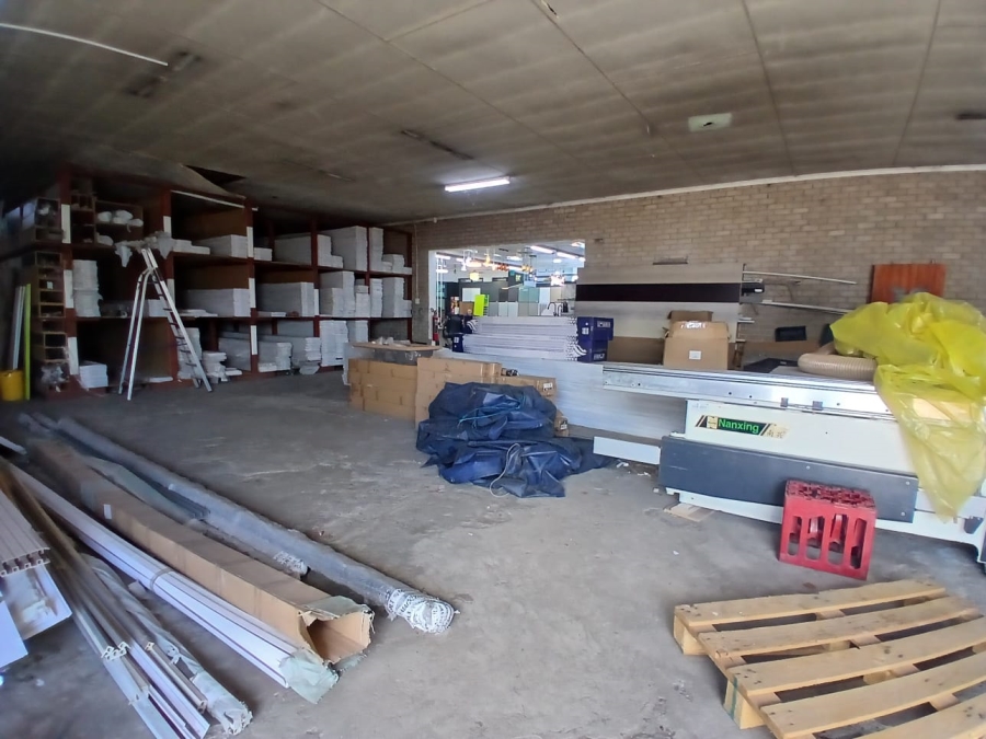 To Let commercial Property for Rent in Zinniaville North West